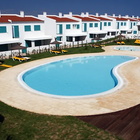 Aldeamento Turistico Da Prainha