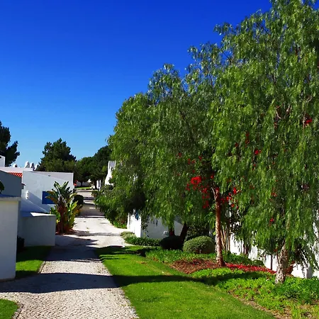 Aldeamento Turistico Da Prainha Tatil parkı 3*