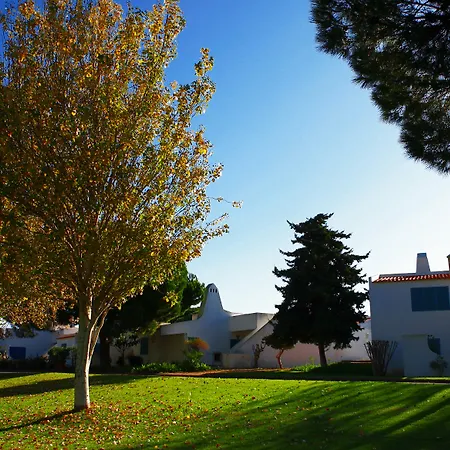 Aldeamento Turistico Da Prainha 3*