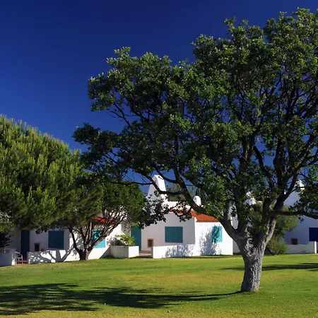 Holiday park Aldeamento Turistico Da Prainha 3*