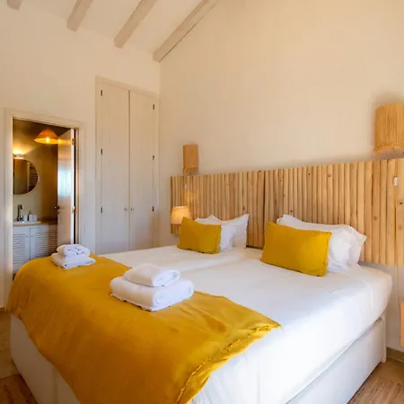 Aldeamento Turistico Da Prainha 3*