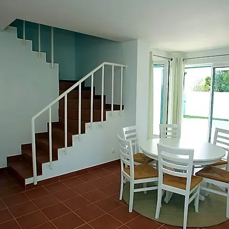 Aldeamento Turistico Da Prainha 3*