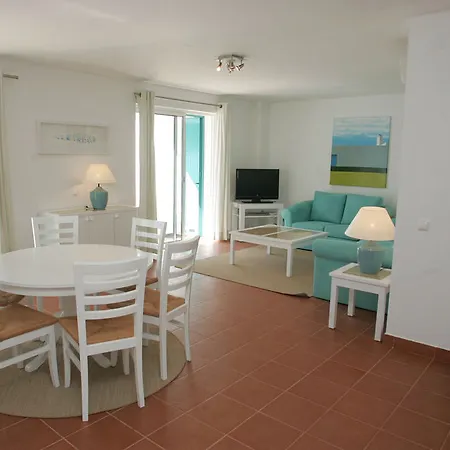 Aldeamento Turistico Da Prainha