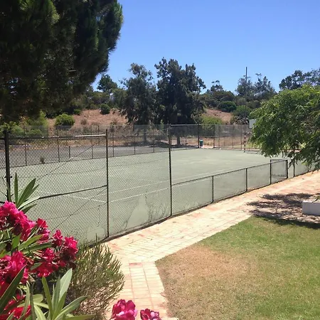 Vakantiepark Aldeamento Turistico Da Prainha 3*