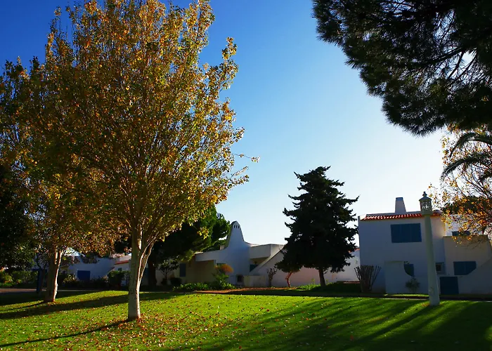 Aldeamento Turistico Da Prainha 3*