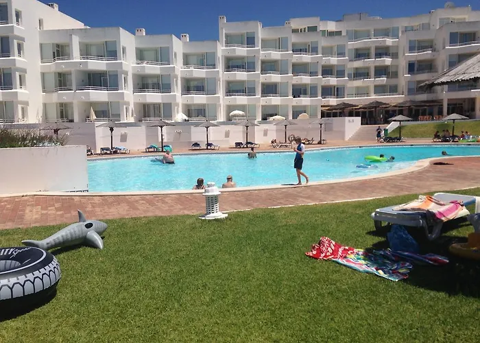 Holiday park Aldeamento Turistico Da Prainha 3*